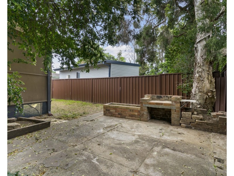 41 Lingayen Avenue, Lethbridge Park NSW 2770