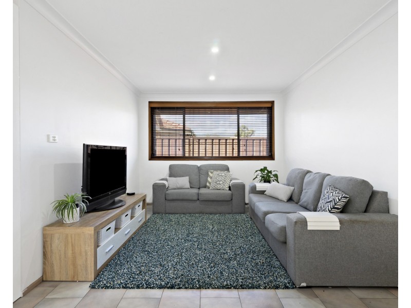 28 Broad Street, Prospect NSW 2148