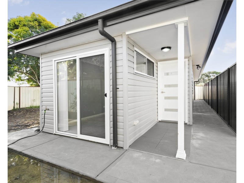 6a Kirsty Crescent, Hassall Grove NSW 2761
