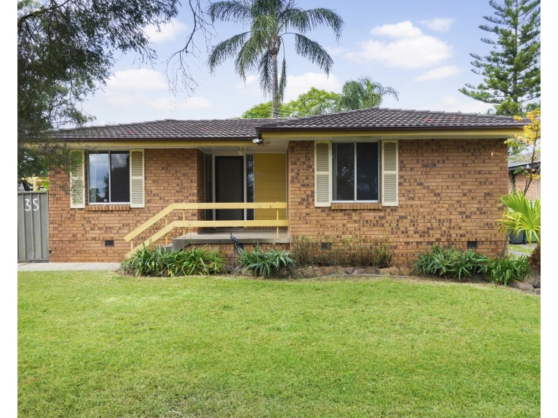 35 Wilkie Crescent, Doonside NSW 2767