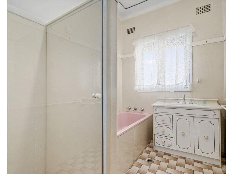 15 Wirruna Street, Blacktown NSW 2148