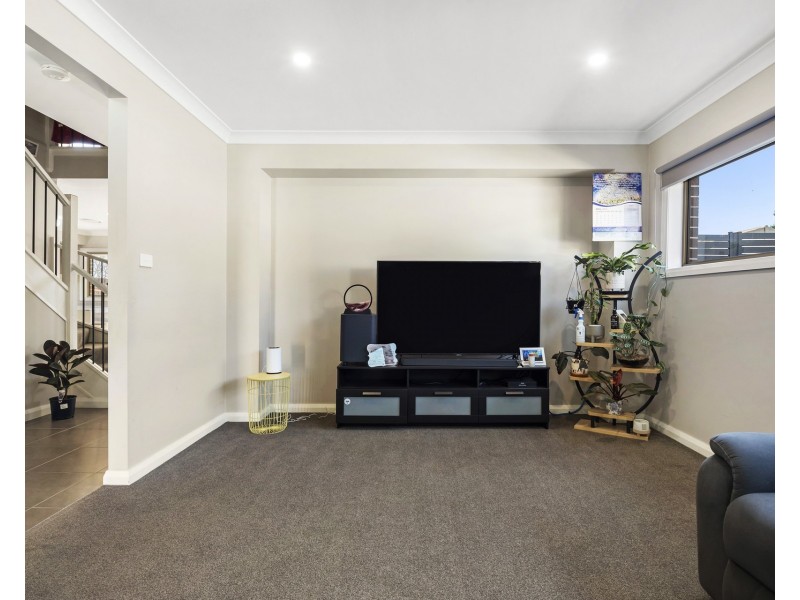 21 Hayes Road, Seven Hills NSW 2147