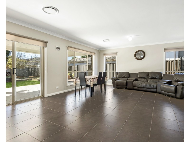 21 Hayes Road, Seven Hills NSW 2147