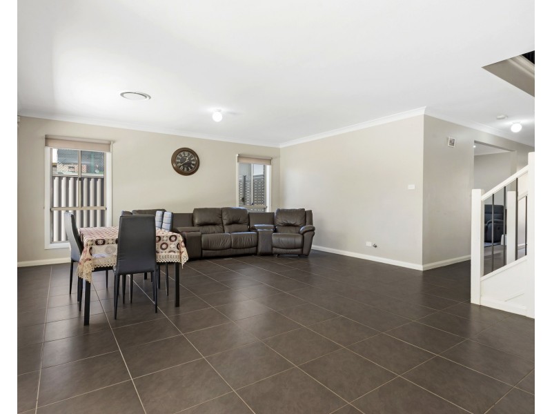 21 Hayes Road, Seven Hills NSW 2147
