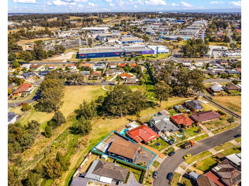 15 Vancouver Avenue, Toongabbie NSW 2146