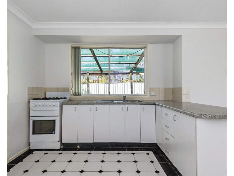 43 Hampton Crescent, Prospect NSW 2148