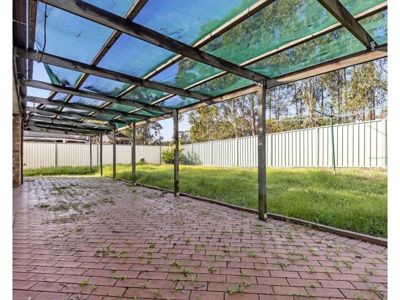 43 Hampton Crescent, Prospect NSW 2148