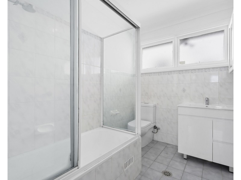 1 Emma Crescent, Constitution Hill NSW 2145