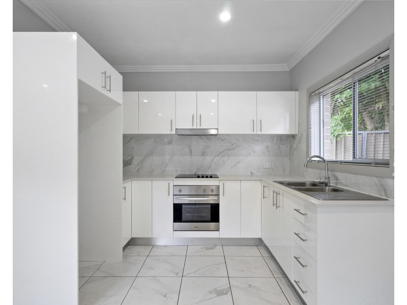 87A Tallagandra Drive, Quakers Hill NSW 2763