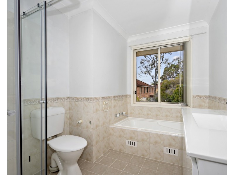 8e Douglas Road, Blacktown NSW 2148