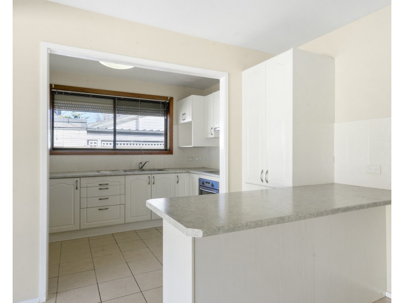 4 Drake Place, Blacktown NSW 2148