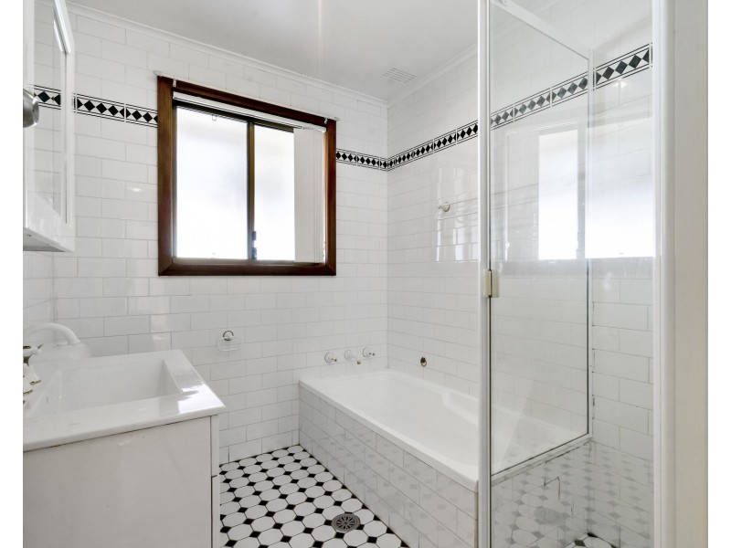 4 Drake Place, Blacktown NSW 2148