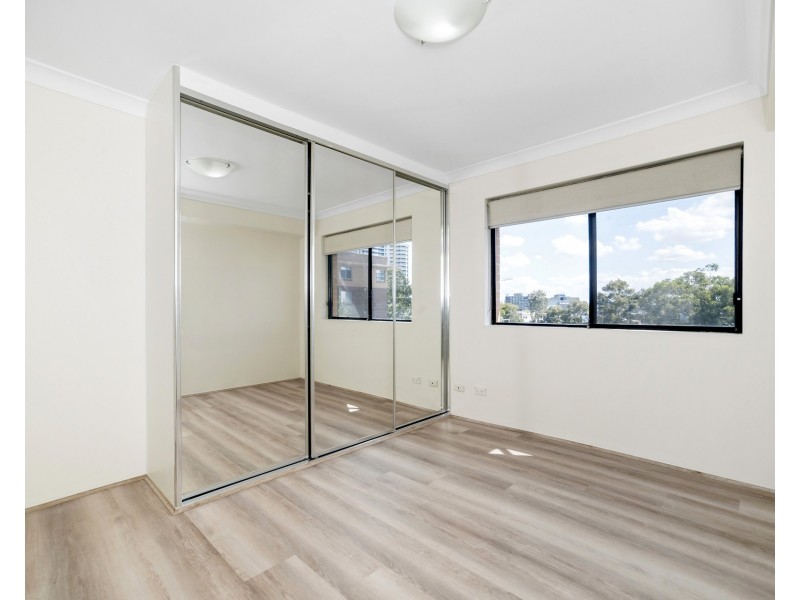 26/8-14 Oxford Street, Blacktown NSW 2148