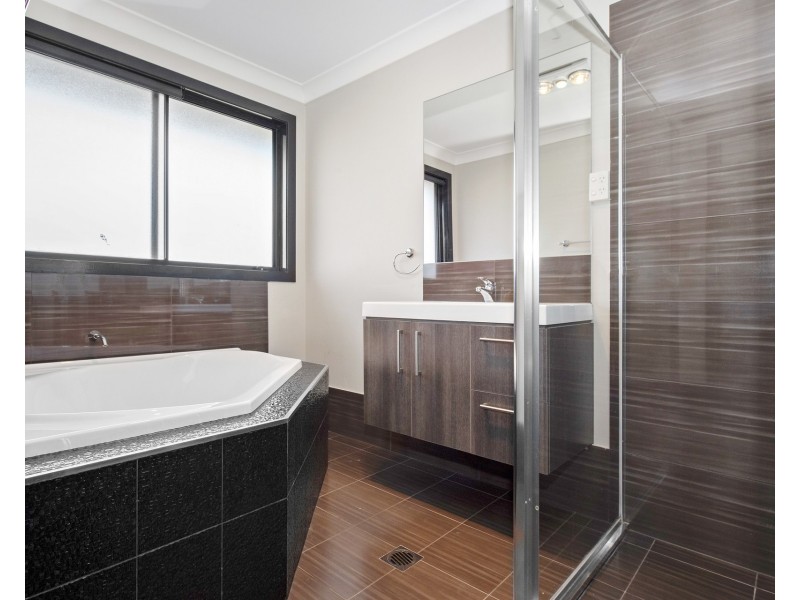 40 Hampton Crescent, Prospect NSW 2148