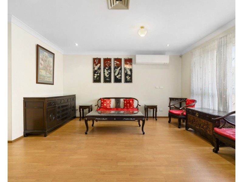 33 Yantara Place, Woodcroft NSW 2767