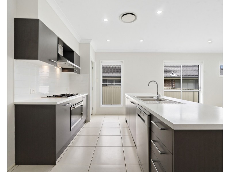 42 Hampton Crescent, Prospect NSW 2148