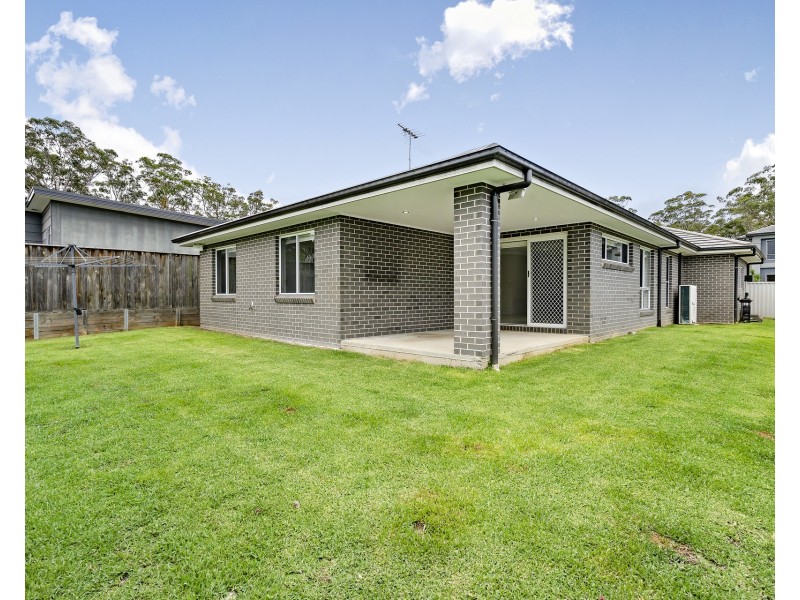 42 Hampton Crescent, Prospect NSW 2148