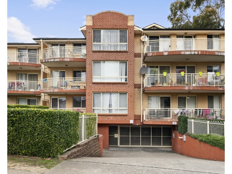 23/8-10 Fifth Avenue, Blacktown NSW 2148