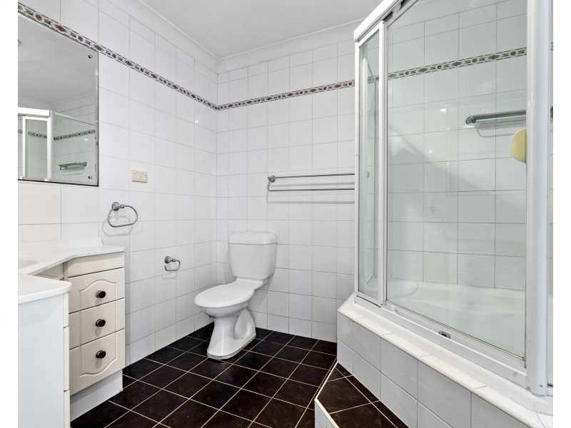 2/9 Fifth Avenue, Blacktown NSW 2148