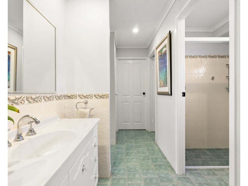 4 Raleigh Close, St Clair NSW 2759