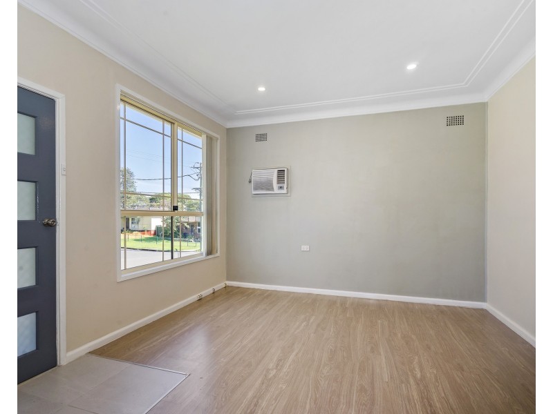 20 Gallop Grove, Lalor Park NSW 2147