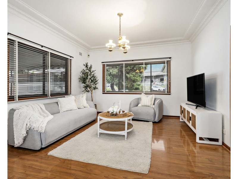 12 Railway Road, Marayong NSW 2148