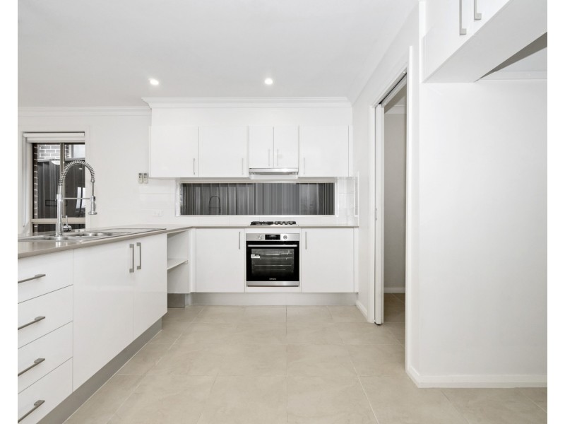 14 Austen Boulevard, Spring Farm NSW 2570
