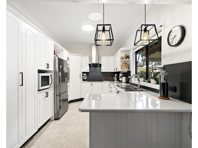 12 Dinabeth Avenue, Blacktown NSW 2148