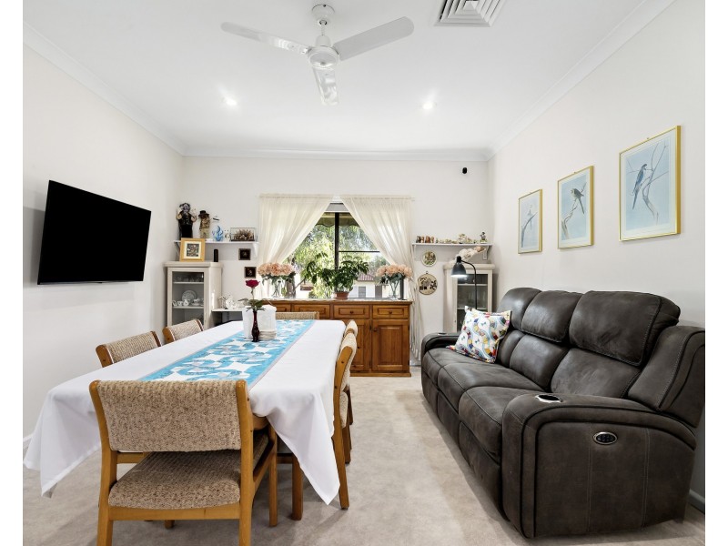 12 Dinabeth Avenue, Blacktown NSW 2148