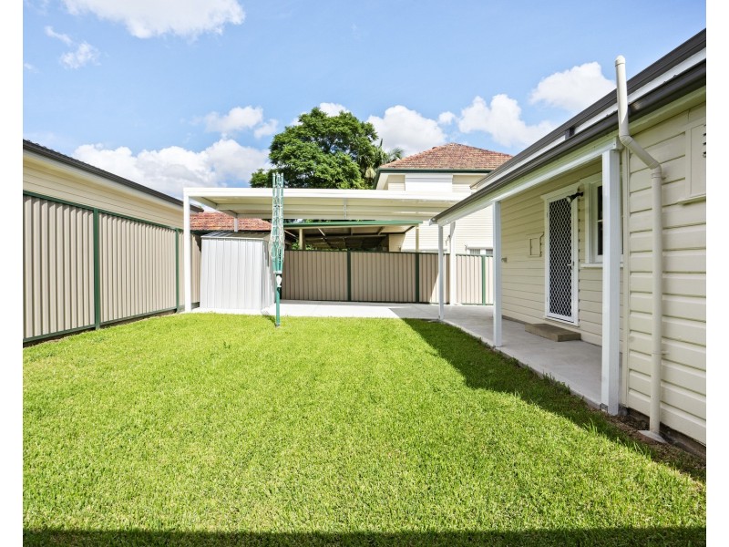 42 Amos Street, Westmead NSW 2145