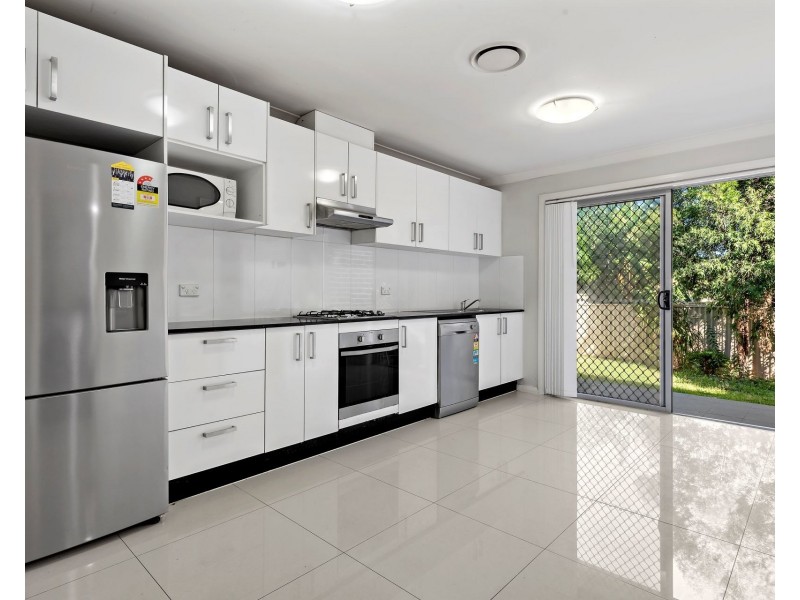 25 Waring Crescent, Plumpton NSW 2761