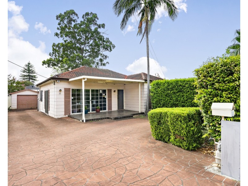 11 Robina Street, Blacktown NSW 2148