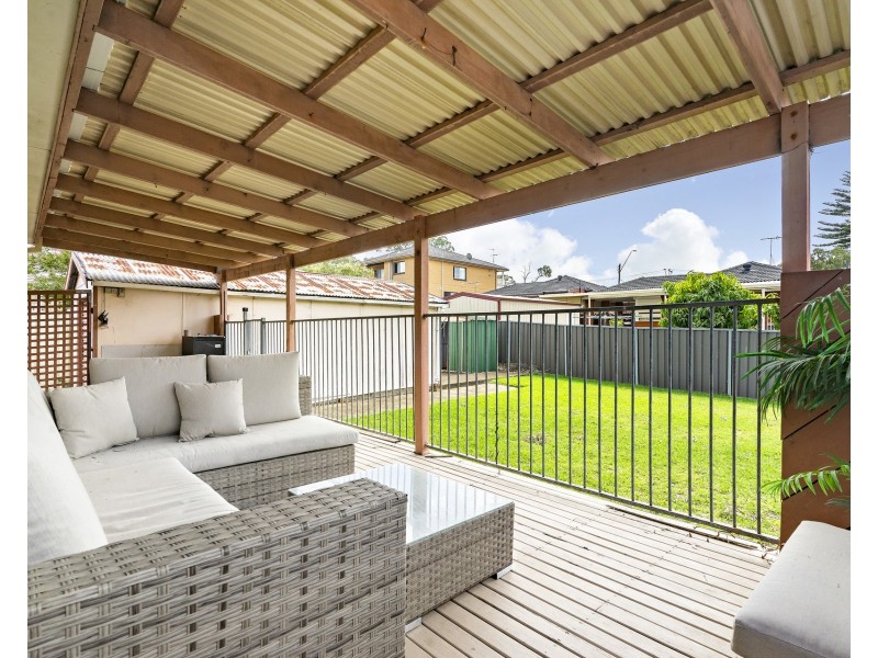 11 Robina Street, Blacktown NSW 2148