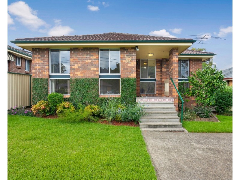 32 Glencoe Avenue, Werrington County NSW 2747