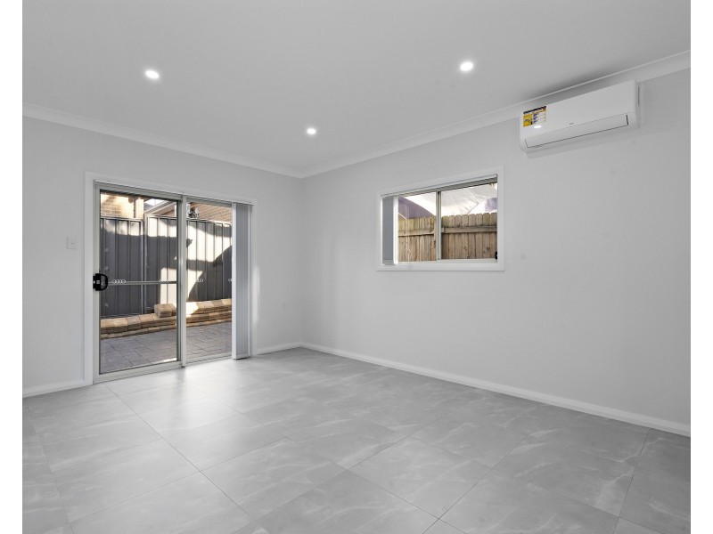 20a Gallop Grove, Lalor Park NSW 2147