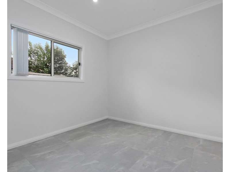 20a Gallop Grove, Lalor Park NSW 2147