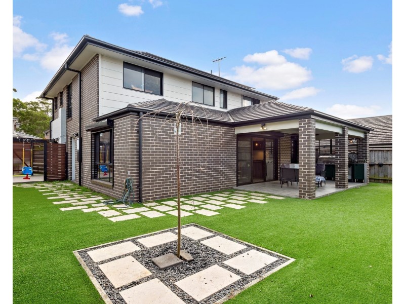 40 & 40a Hampton Crescent, Prospect NSW 2148