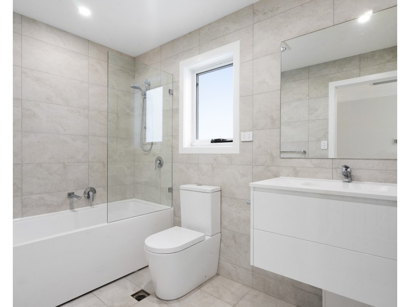 81 Federal Road, Seven Hills NSW 2147