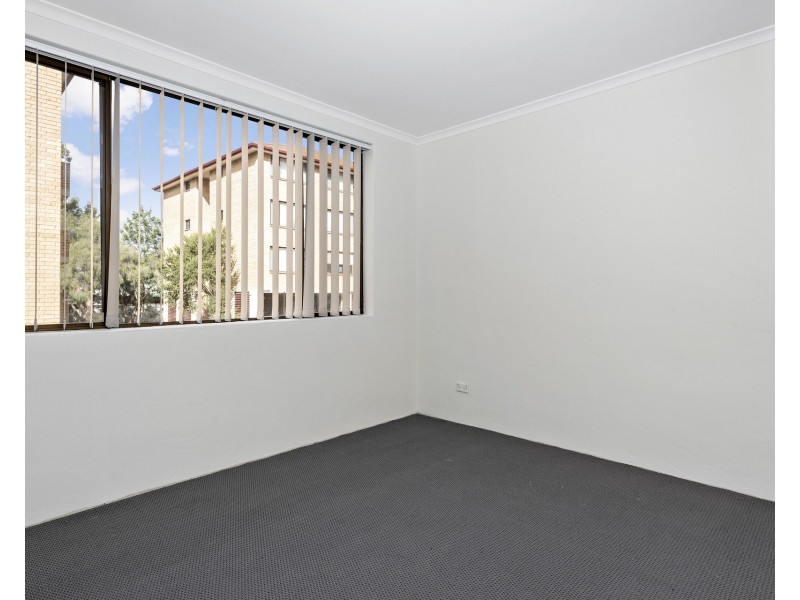 14/25 Mantaka Street, Blacktown NSW 2148