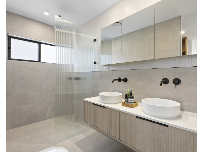 32B Newhaven Avenue, Blacktown NSW 2148