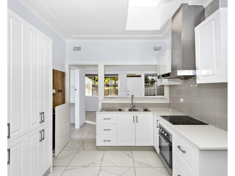 17 Cornock Avenue, Toongabbie NSW 2146