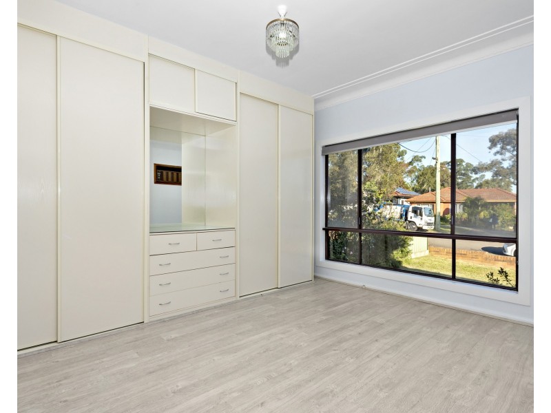 17 Cornock Avenue, Toongabbie NSW 2146
