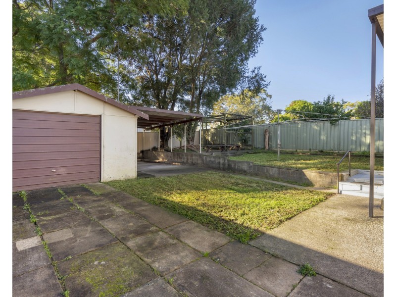 17 Cornock Avenue, Toongabbie NSW 2146