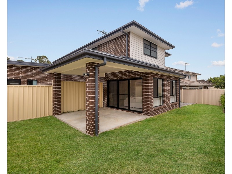 18 & 18a Lyte Place, Prospect NSW 2148