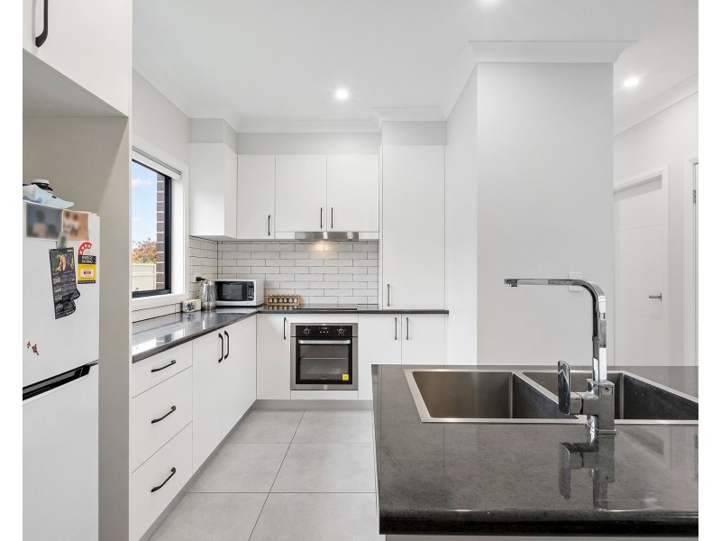 18 & 18a Lyte Place, Prospect NSW 2148