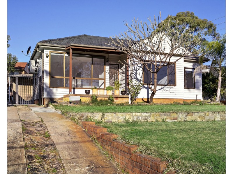 7 Burdett Crescent, Blacktown NSW 2148