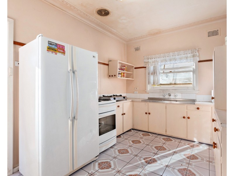 31 Newhaven Avenue, Blacktown NSW 2148