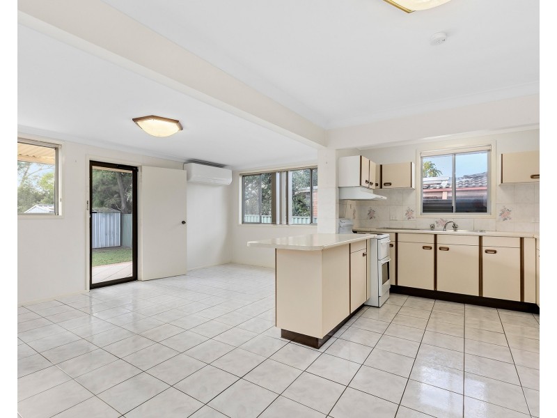 69 Wayne Street, Dean Park NSW 2761