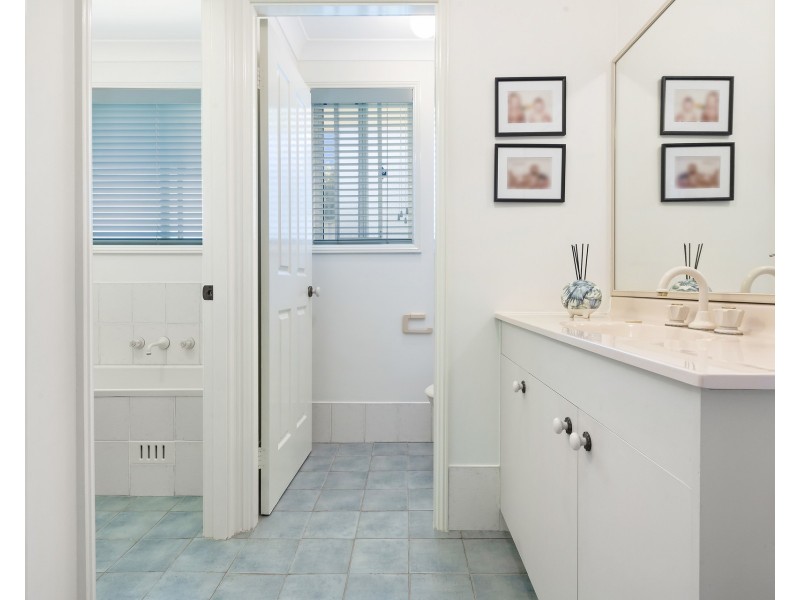 8 Gregson Place, Quakers Hill NSW 2763