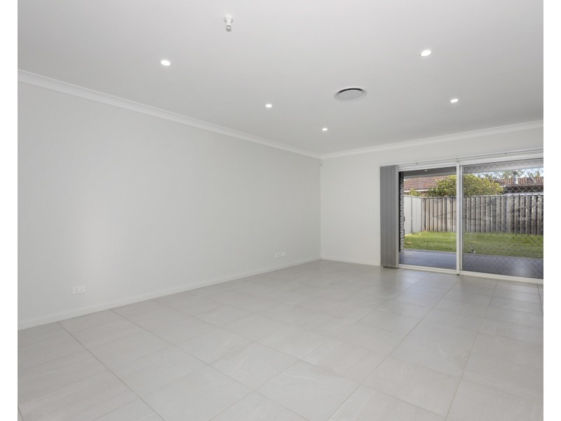4 Tulip Place, Quakers Hill NSW 2763